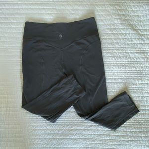 Lulu 🍋 cropped dark gray Pushing The Limits